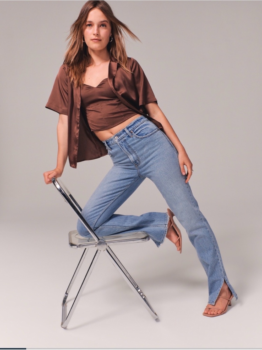 Abercrombie &fitch the ‘90 straight ultra high rise Jean